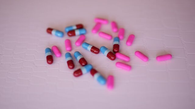 Antibiotic capsules and pills representing the antimicrobial resistance crisis in India
